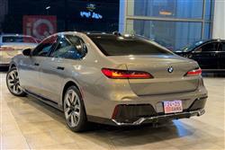 بي ام دبليو الفئة 7